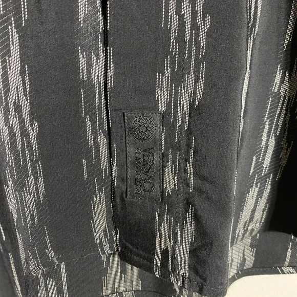 Vintage Versace Classic V2 Men's Size 39 Long Sleeve Patterned Button Down Shirt - Picture 8 of 16